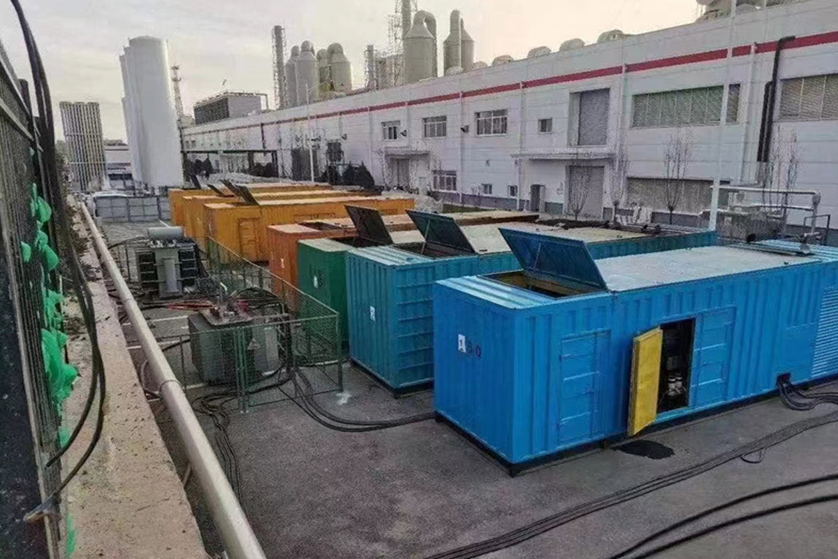 波莲镇发电机租赁施工现场